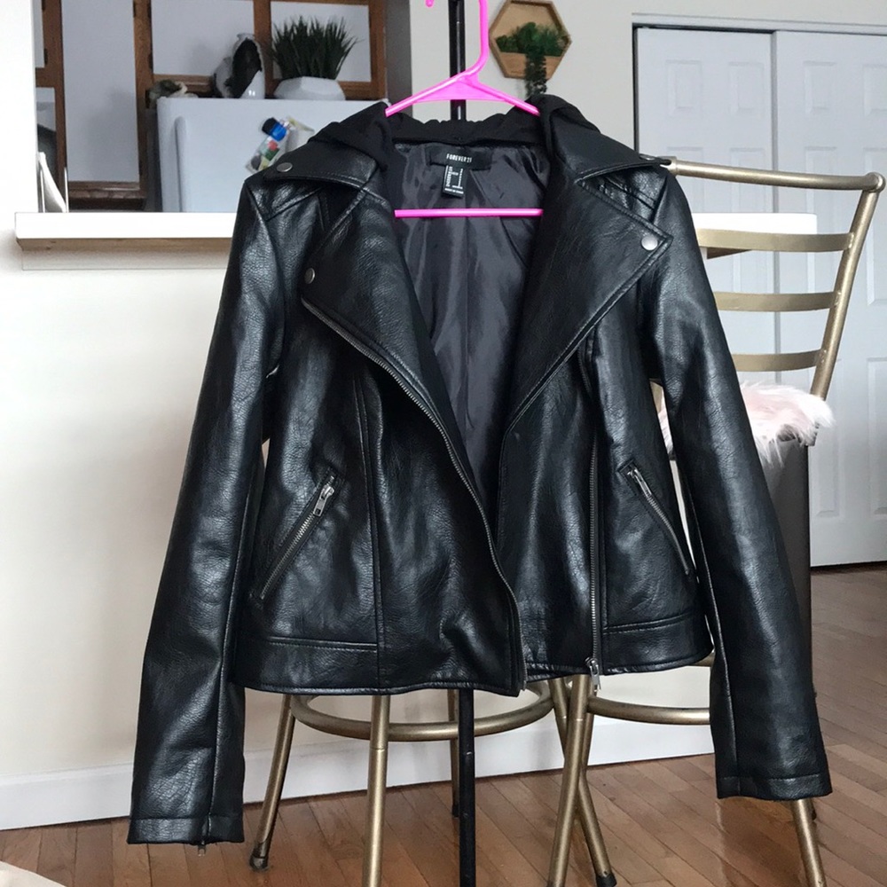 Leather jacket - Picture 2 of 3